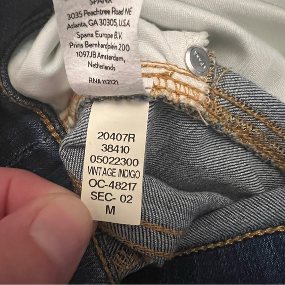 Spanx Seamed Front Wide Leg Jeans Womens Medium 20407R Vintage Indigo PullOn - Picture 8 of 13